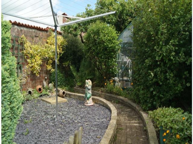 1 Laurel Cottages, Brook Street, Dawlish, Devon EX7 9AH