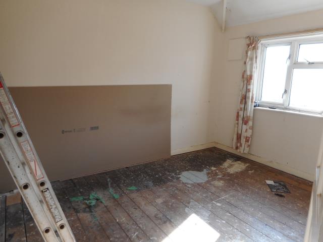 48 East Pafford Avenue, Torquay TQ2 8DA