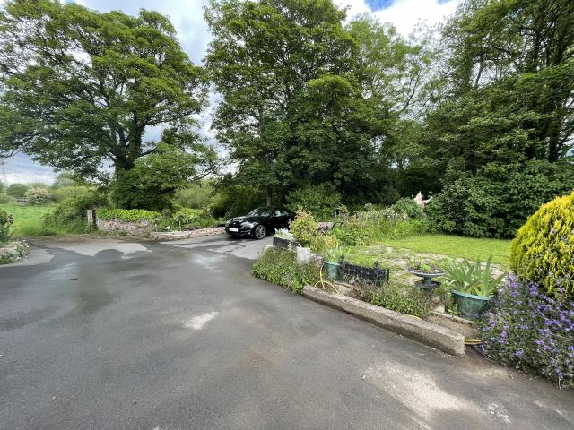 Bernadot Cottage, Crediton Road, Cowley, Exeter, Devon EX5 5EP