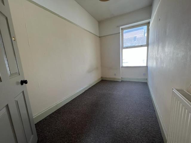 First Floor Flat, 29 Sydney Street, Plymouth PL1 5AE