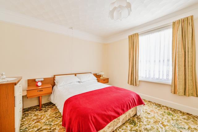 Suncrest, Barbican Hill, Looe, Cornwall PL13 1BQ