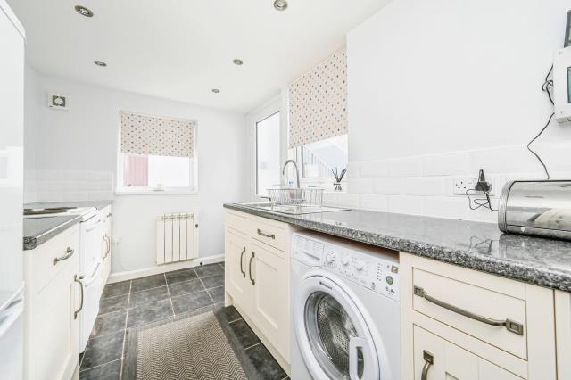 Suncrest, Barbican Hill, Looe, Cornwall PL13 1BQ