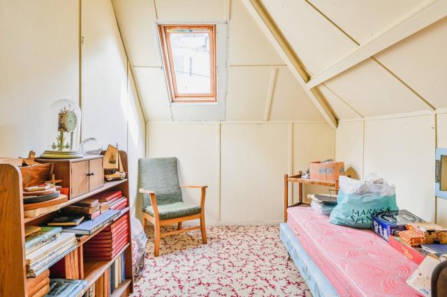 Suncrest, Barbican Hill, Looe, Cornwall PL13 1BQ