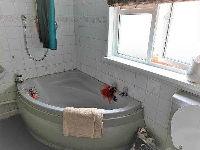 19 York Road, Paignton, Devon TQ4 5NN