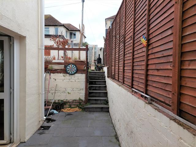 19 York Road, Paignton, Devon TQ4 5NN