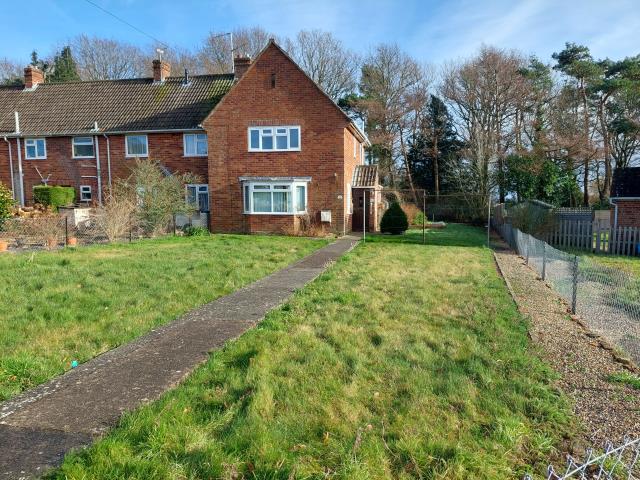 86 Blackdown View, Ilminster, Somerset TA19 0BD