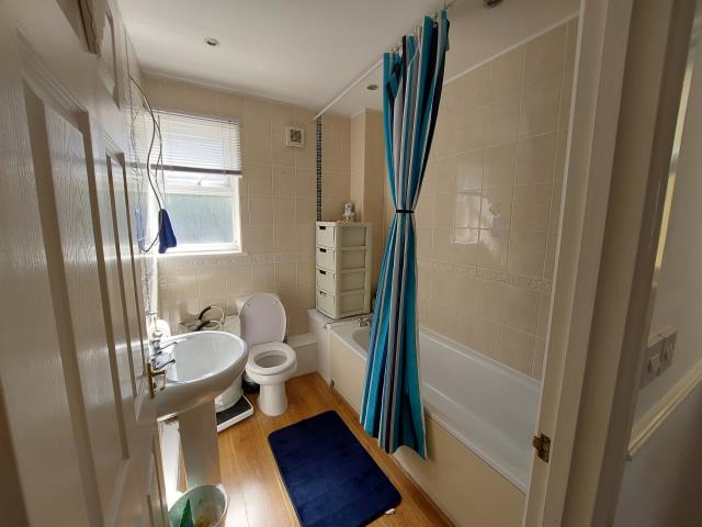 2 Carn Bargus, Whitemoor, Nanpean, St. Austell, Cornwall PL26 7XF