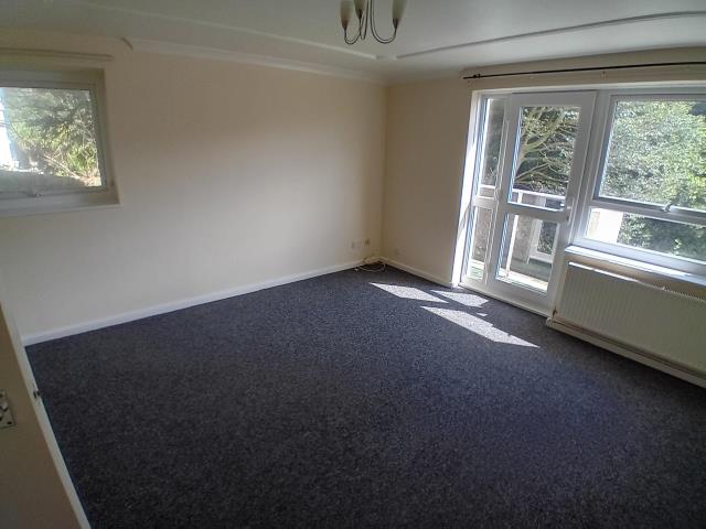 27 Salamanca Street, Torpoint, Cornwall PL11 2BE