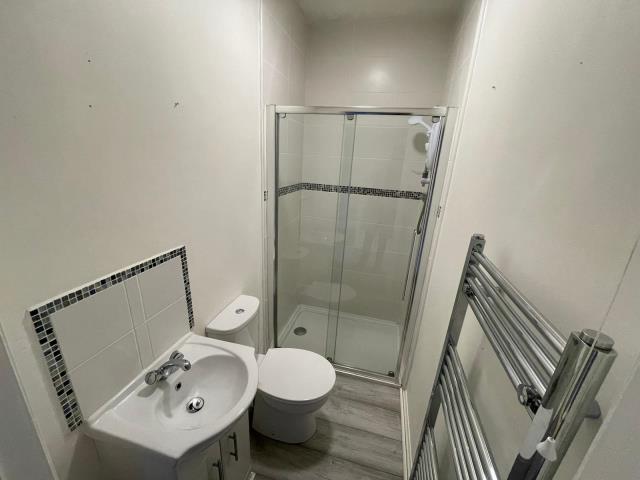 Sandpiper, 28 Youngs Park Road, Paignton, Devon TQ4 6BU