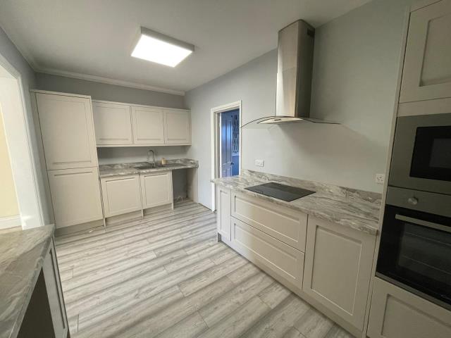 Sandpiper, 28 Youngs Park Road, Paignton, Devon TQ4 6BU