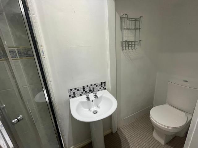 Sandpiper, 28 Youngs Park Road, Paignton, Devon TQ4 6BU