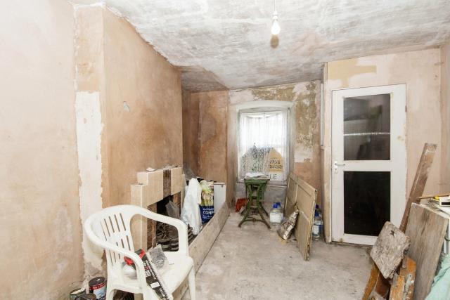 58 West Street, Millbrook, Torpoint, Cornwall PL10 1AE