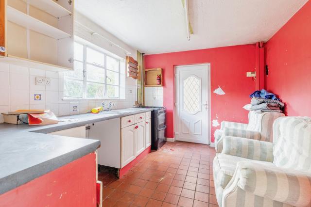 3 Woodland View, Coombe, St. Austell, Cornwall PL26 7LJ