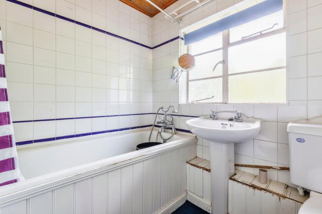 3 Woodland View, Coombe, St. Austell, Cornwall PL26 7LJ