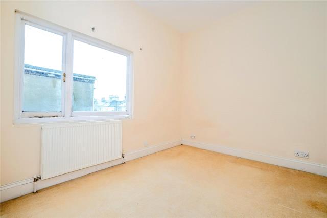 Flat 2, 59 Embankment Road, Plymouth PL4 9HX