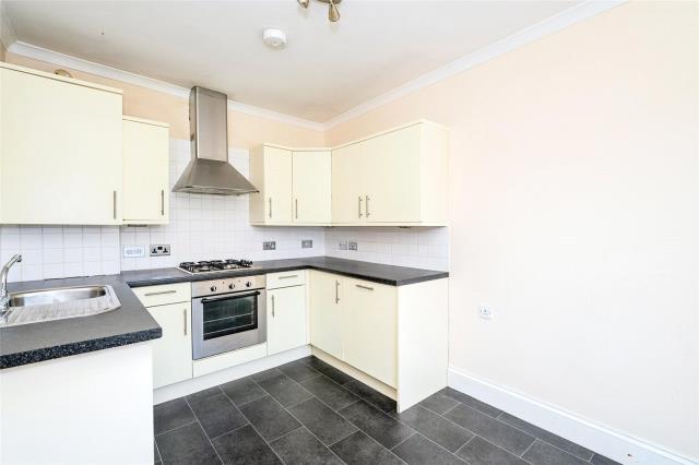 Flat 2, 59 Embankment Road, Plymouth PL4 9HX