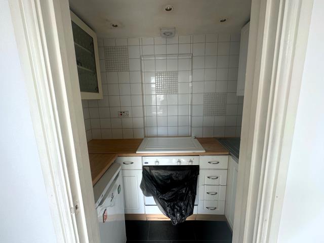 Flat 3, 49 Haddington Road, Plymouth PL2 1RR