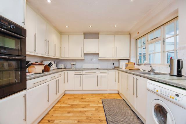 14 Beacon Park, Pelynt, Looe, Cornwall PL13 2PQ