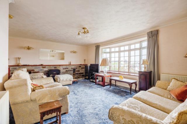 14 Beacon Park, Pelynt, Looe, Cornwall PL13 2PQ