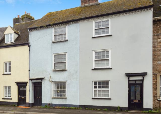 71 Wolborough Street, Newton Abbot, Devon TQ12 1LG