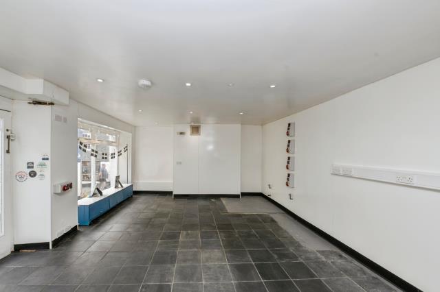 Pedyr's Bake House, 4 Fore Street, Polperro, Looe, Cornwall PL13 2RR