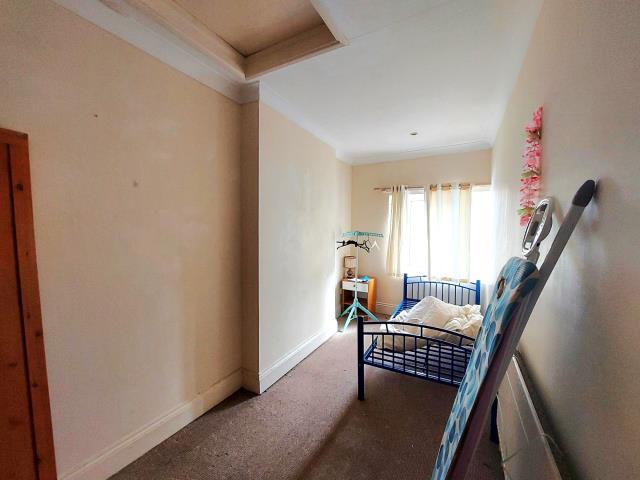 127 Newton Road, Torquay TQ2 7AJ