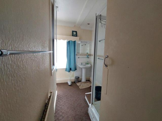 127 Newton Road, Torquay TQ2 7AJ