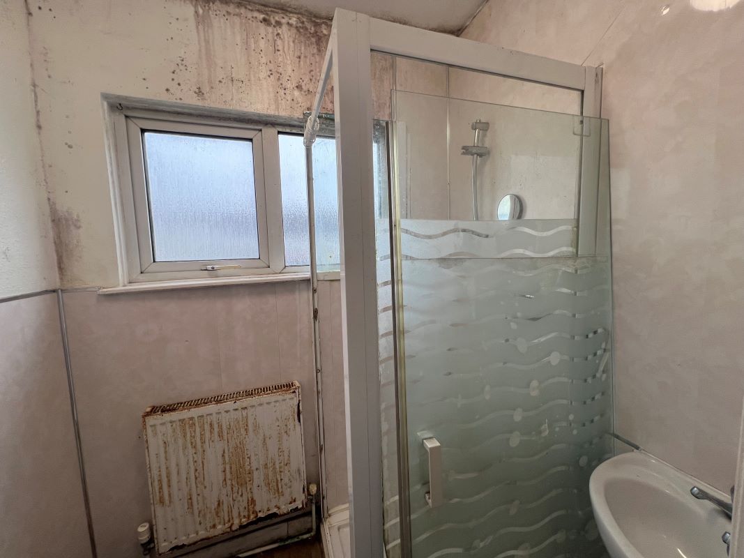 151 Queen Street, Newton Abbot, Devon, TQ12 2BS TQ12 2BS