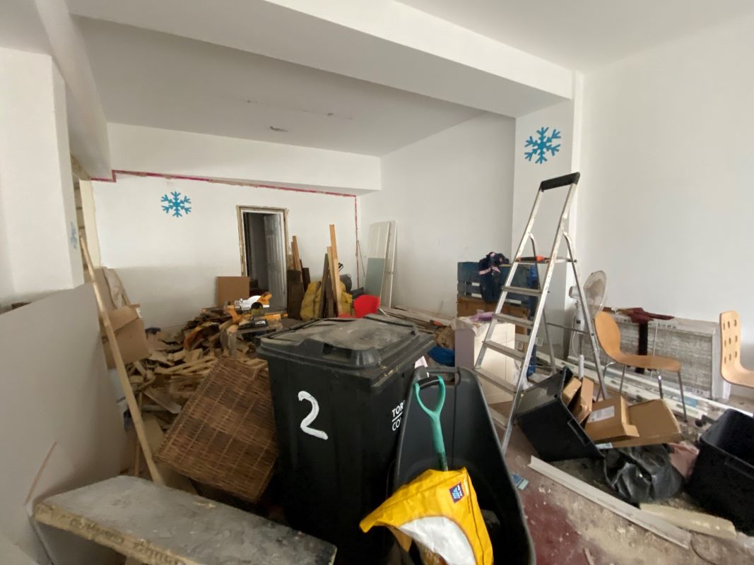 2 Drew Street, Brixham, Devon, TQ5 9JU