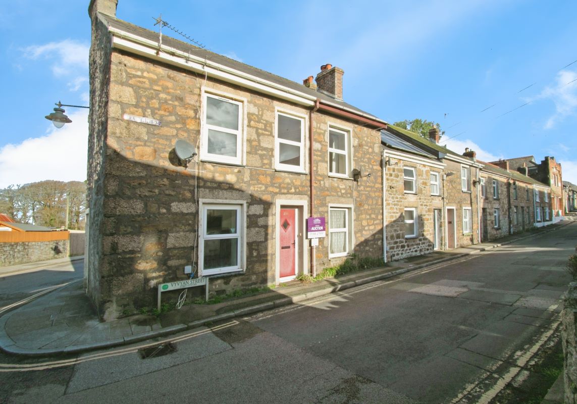 39 Vyvyan Street, Camborne, Cornwall, TR14 8AS