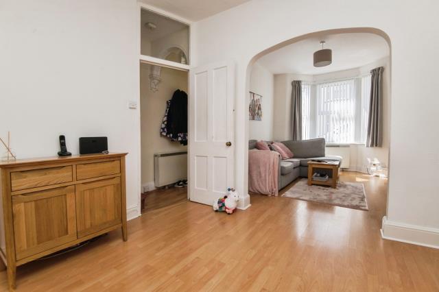 32 Holland Road, Exeter EX2 9BX