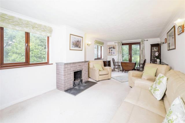 4 Avrack Close, Lower Drift, Buryas Bridge, Penzance, Cornwall TR19 6AH