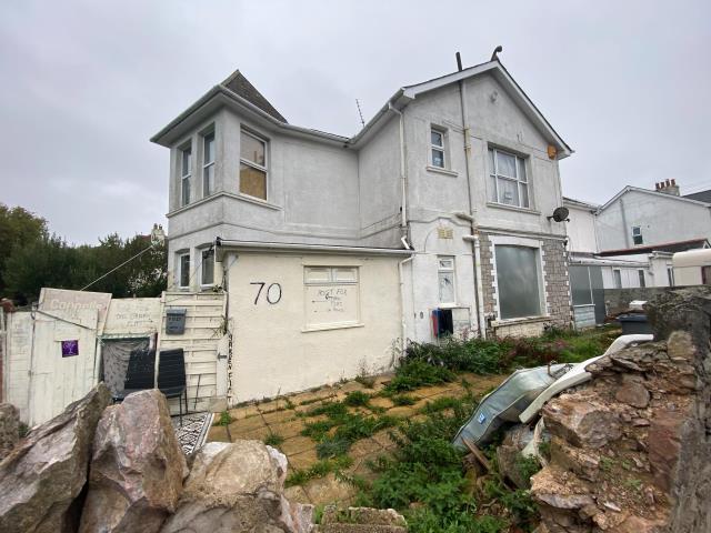 70 Warbro Road & The Garden Flat, Torquay TQ1 3PS