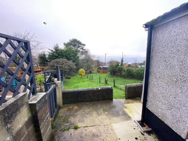 10 Chywoone Place, Newlyn, Penzance, Cornwall TR18 5NW