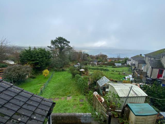 11 Chywoone Place, Newlyn, Penzance, Cornwall TR18 5NW