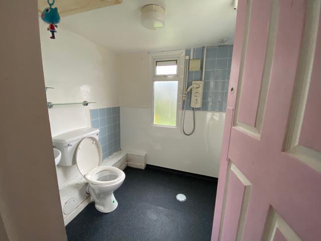 11 Chywoone Place, Newlyn, Penzance, Cornwall TR18 5NW