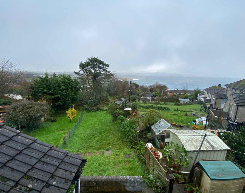 11 Chywoone Place, Newlyn, Penzance, Cornwall, TR18 5NW