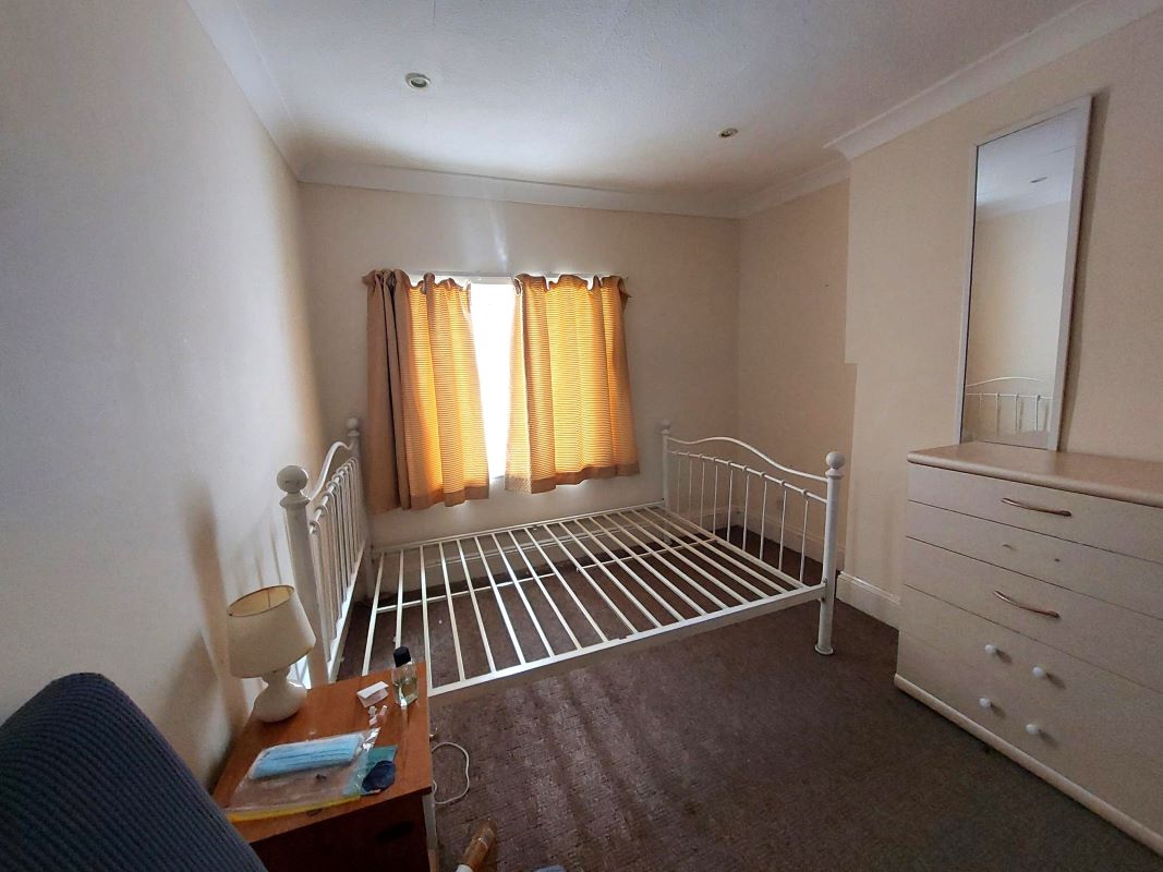 127 Newton Road, Torquay, Devon, TQ2 7AJ