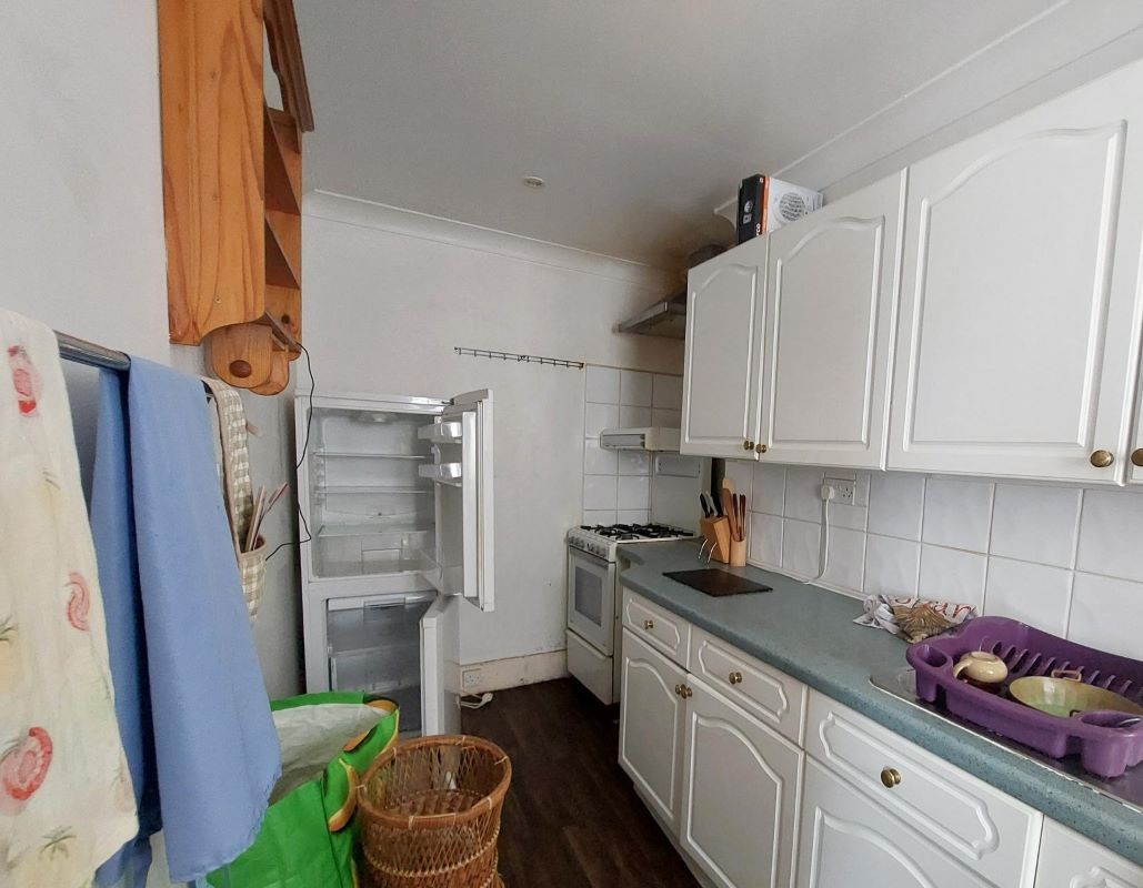 127 Newton Road, Torquay, Devon, TQ2 7AJ