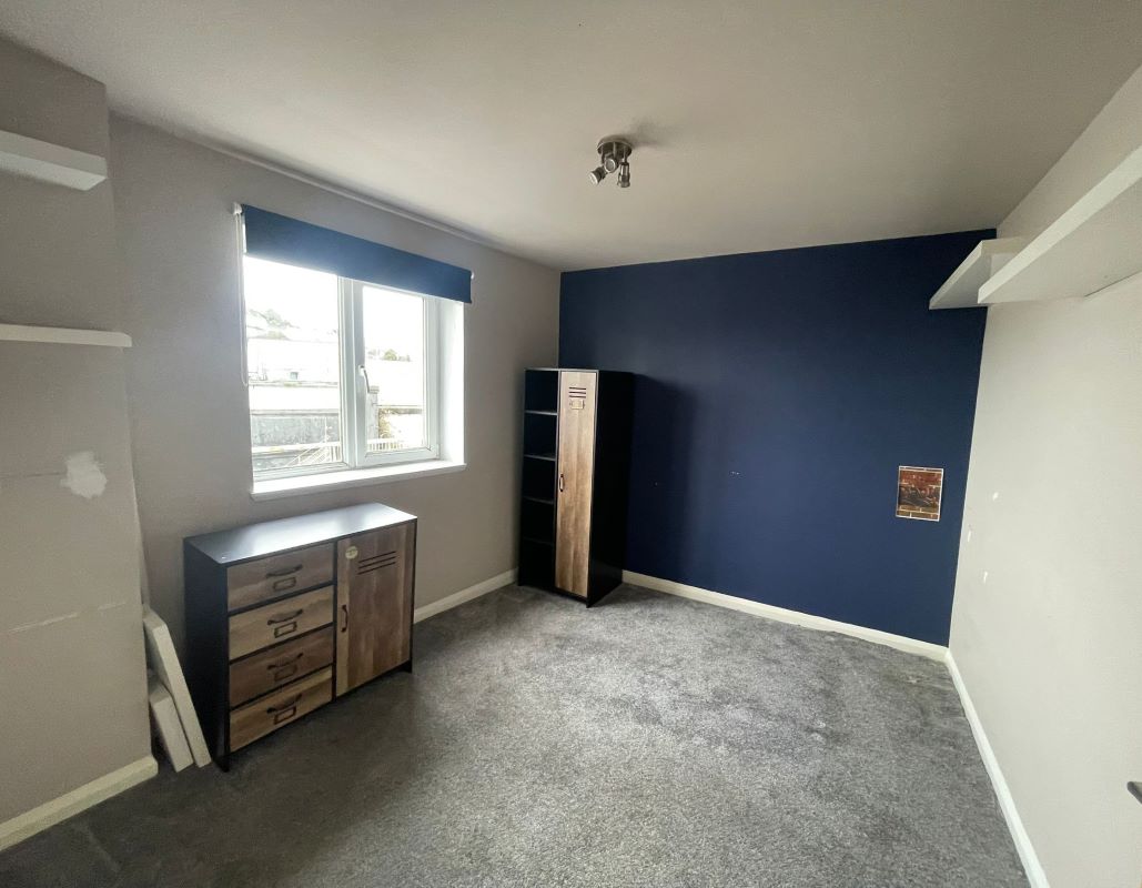 Flat 4, 16 The Strand, Torquay, Devon, TQ1 2AA