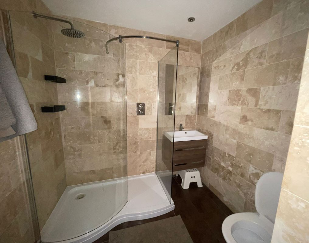 Flat 4, 16 The Strand, Torquay, Devon, TQ1 2AA