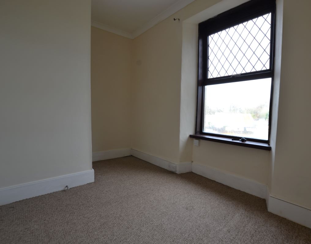 39 Vyvyan Street, Camborne, Cornwall, TR14 8AS TR14 8AS