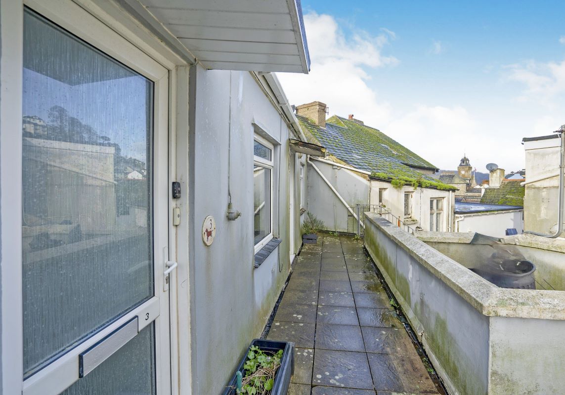 Flat 3 Polkirt, Castle Street, Looe, Cornwall, PL13 1AZ PL13 1AZ