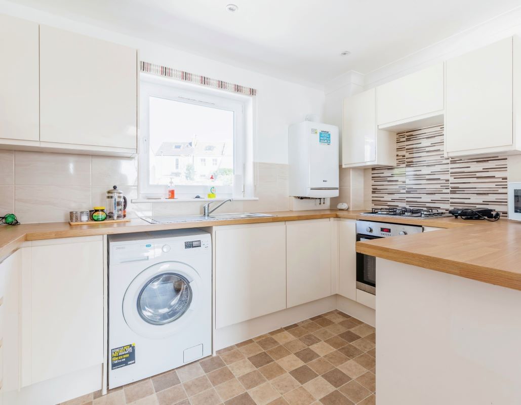 5 Veronica Court, Penmur Road, Newquay, Cornwall, TR7 2LY TR7 2LY