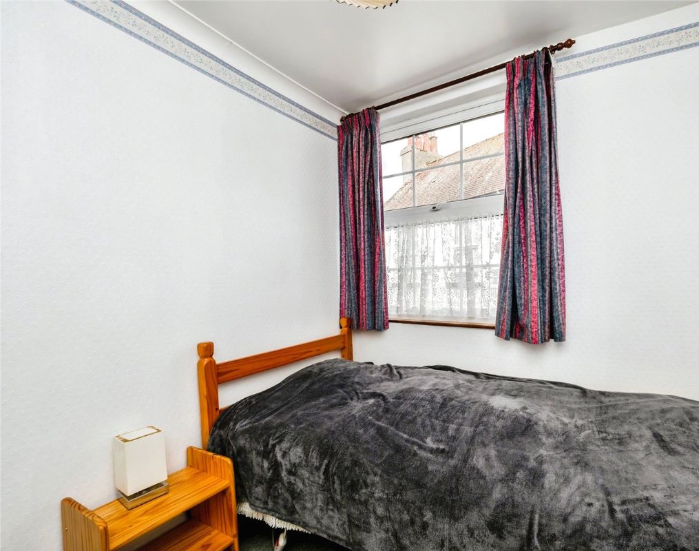 23 Brook Street, Dawlish, Devon, EX7 9AE EX7 9AE