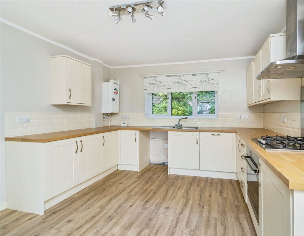 Oak Lodge, Foxhole Road, Paignton, Devon, TQ3 3TA TQ3 3TA