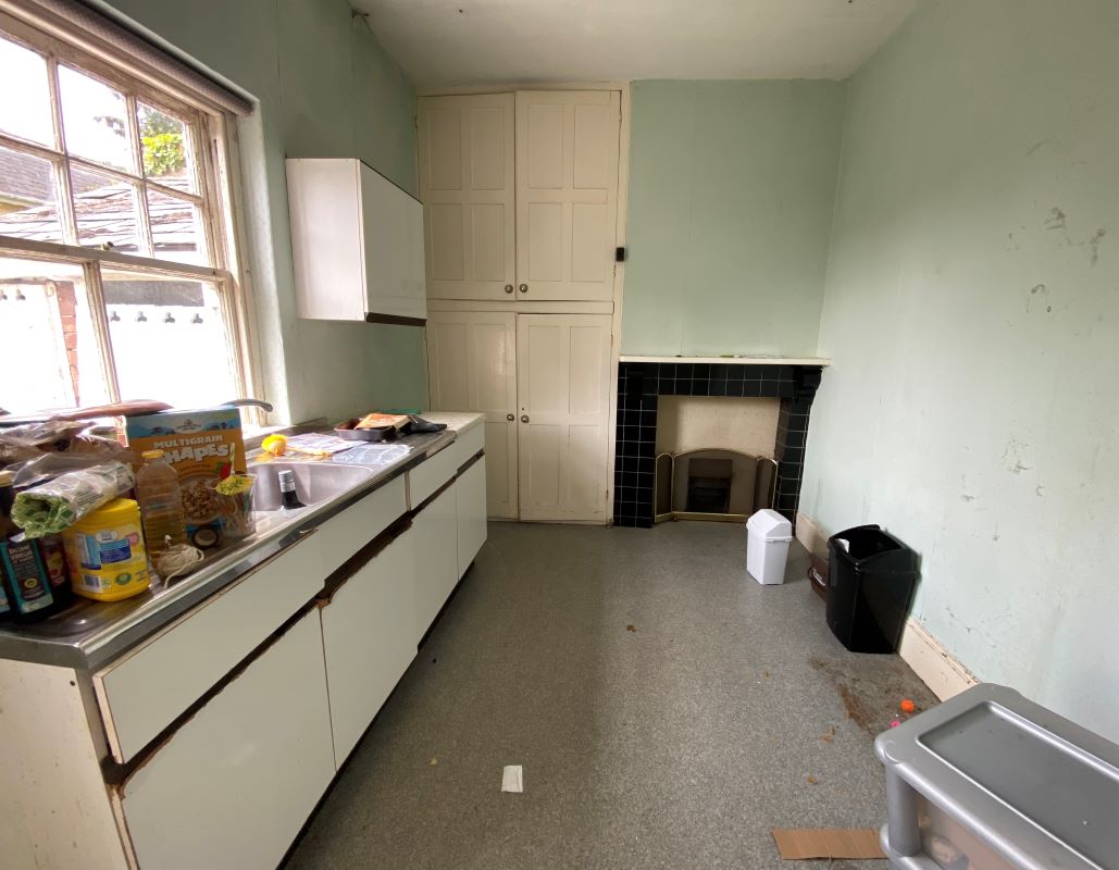 36 Studley Road, Torquay, Devon, TQ1 3JN TQ1 3JN