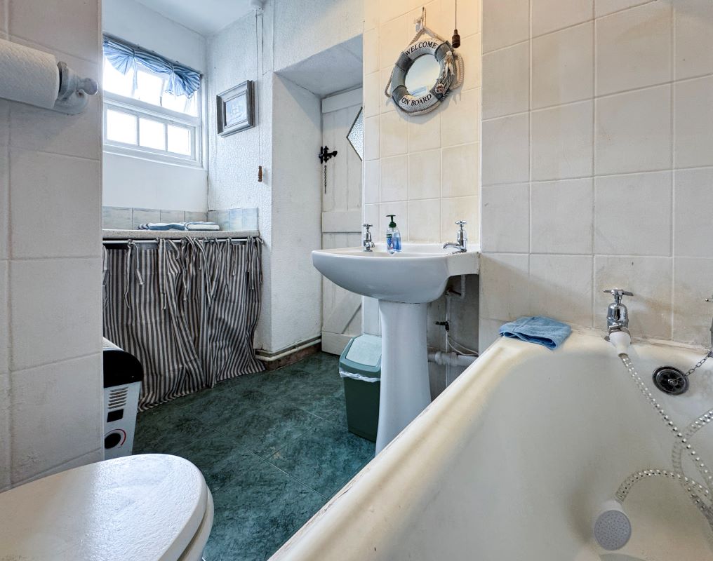 Island House, Hannafore Lane, Looe, Cornwall, PL13 2DU PL13 2DU
